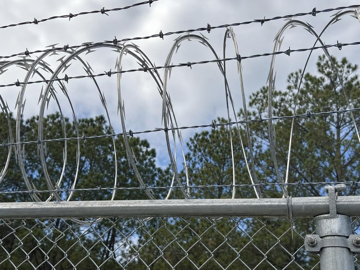 Razor & Barbed Wire Topping